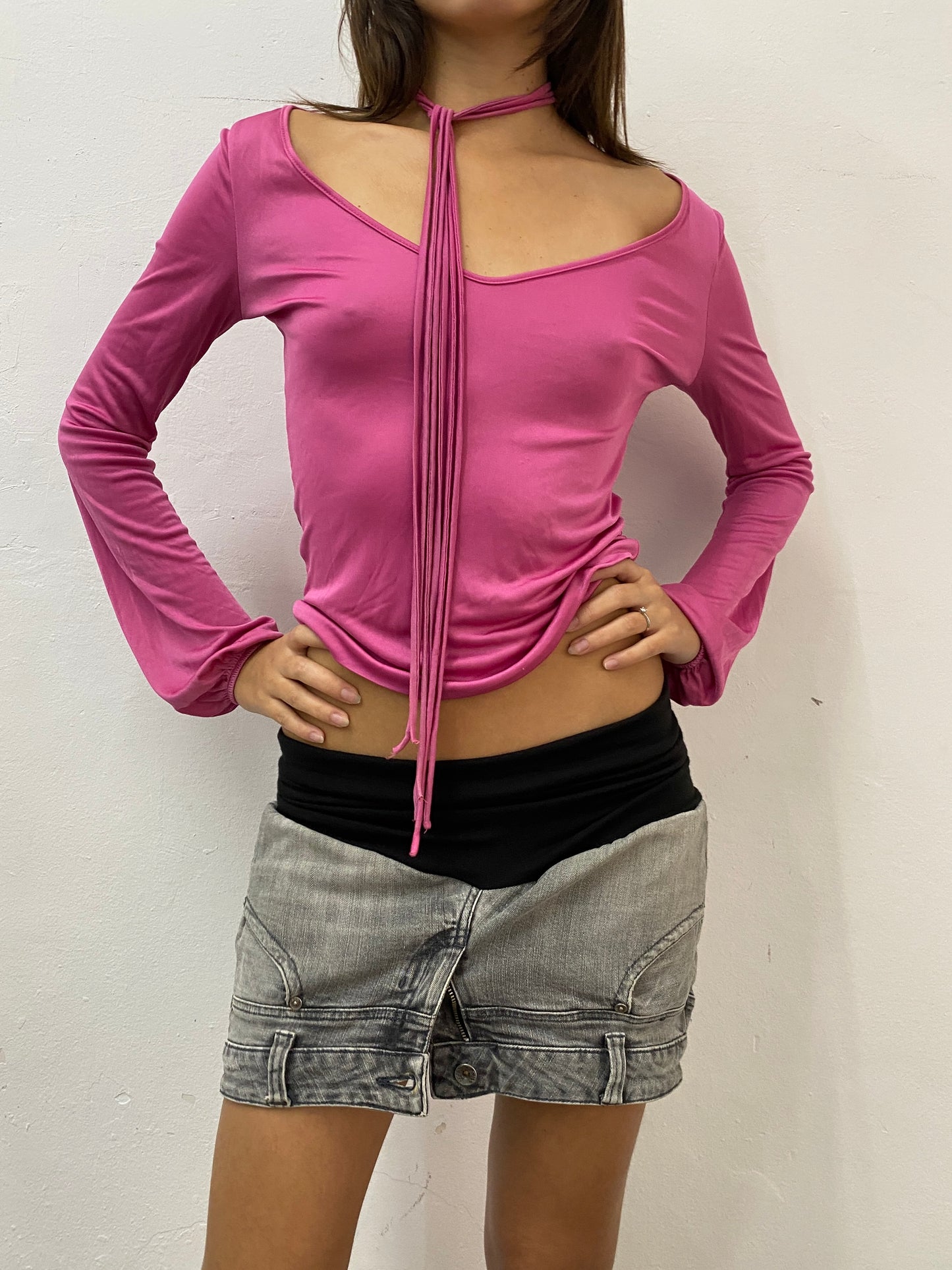NECK TIE TOP