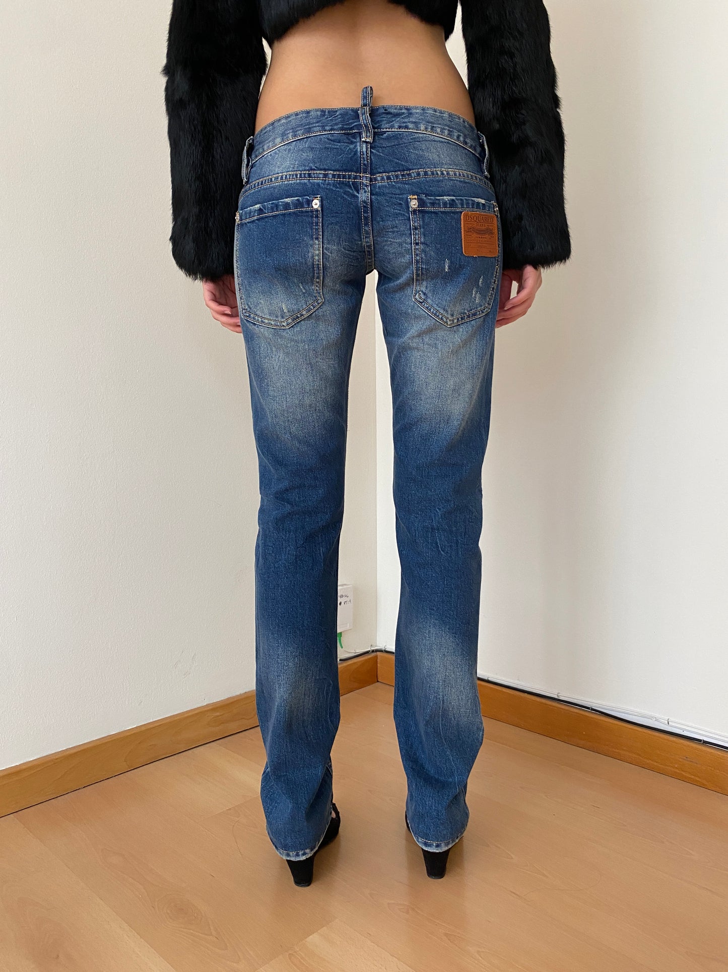 DSQUARED2 LOW RISE JEANS